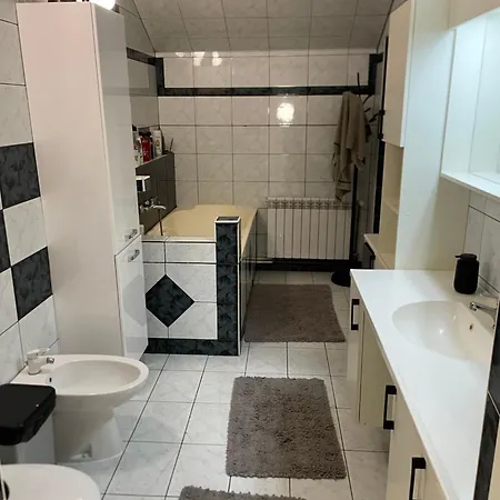 Πανσιόν U Danuski Z Bogdanca *